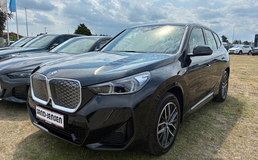 BMW iX1 eDrive20 M-Sport Premium