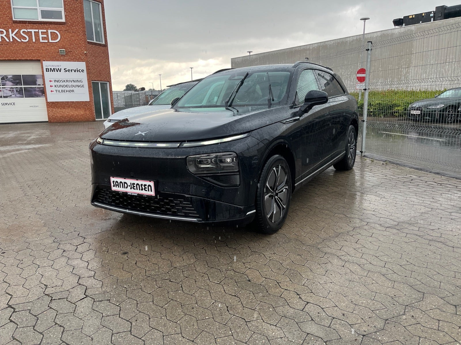 Xpeng G9 Standard Range