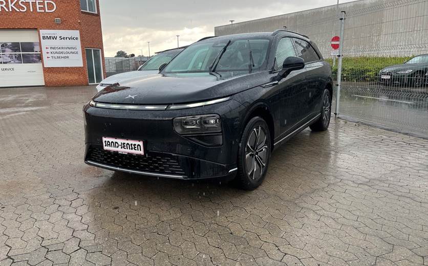 Xpeng G9 Standard Range