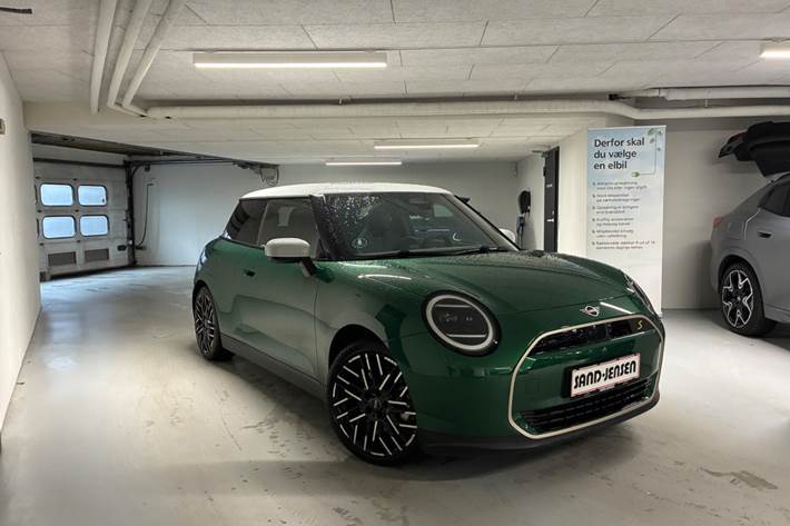 Grøn Mini Cooper SE fra 2025