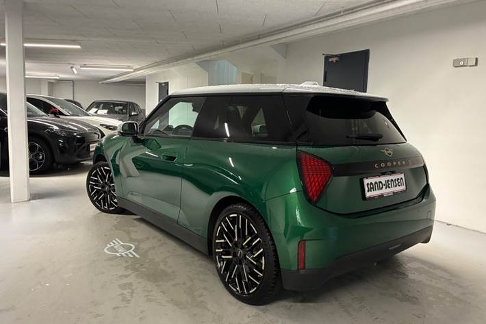 Grøn Mini Cooper SE fra 2025