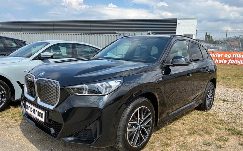 BMW iX1 eDrive20 Fully Charged M-Sport