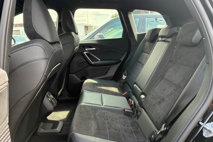 Sort BMW iX1 fra 2025