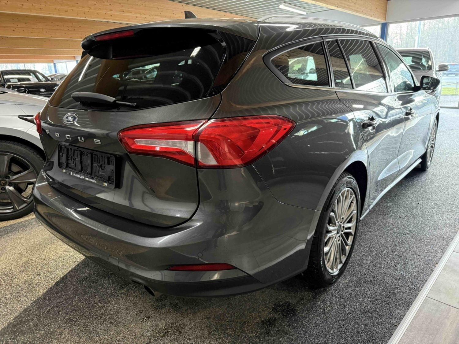 Grå Ford Focus fra 2020