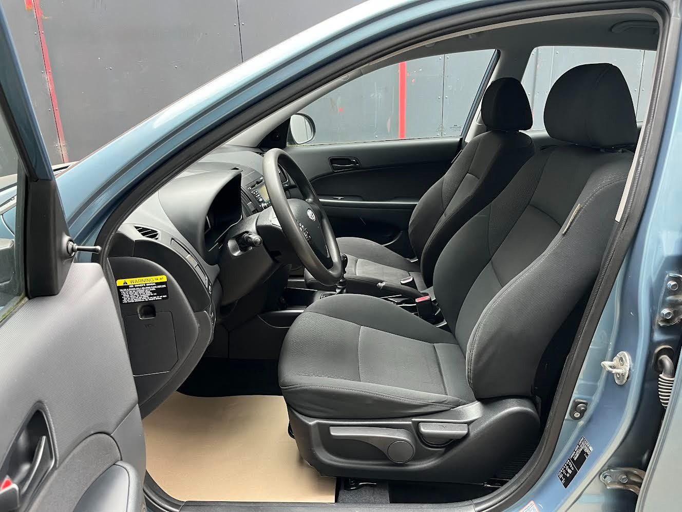 Blå Hyundai i30 fra 2007