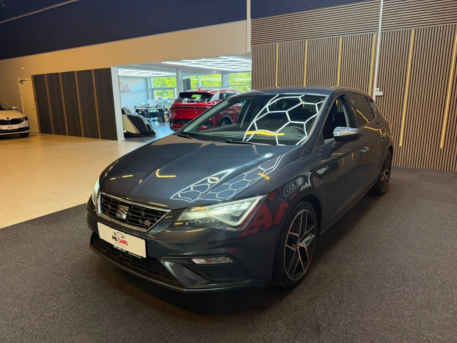 Grå Seat Leon fra 2019