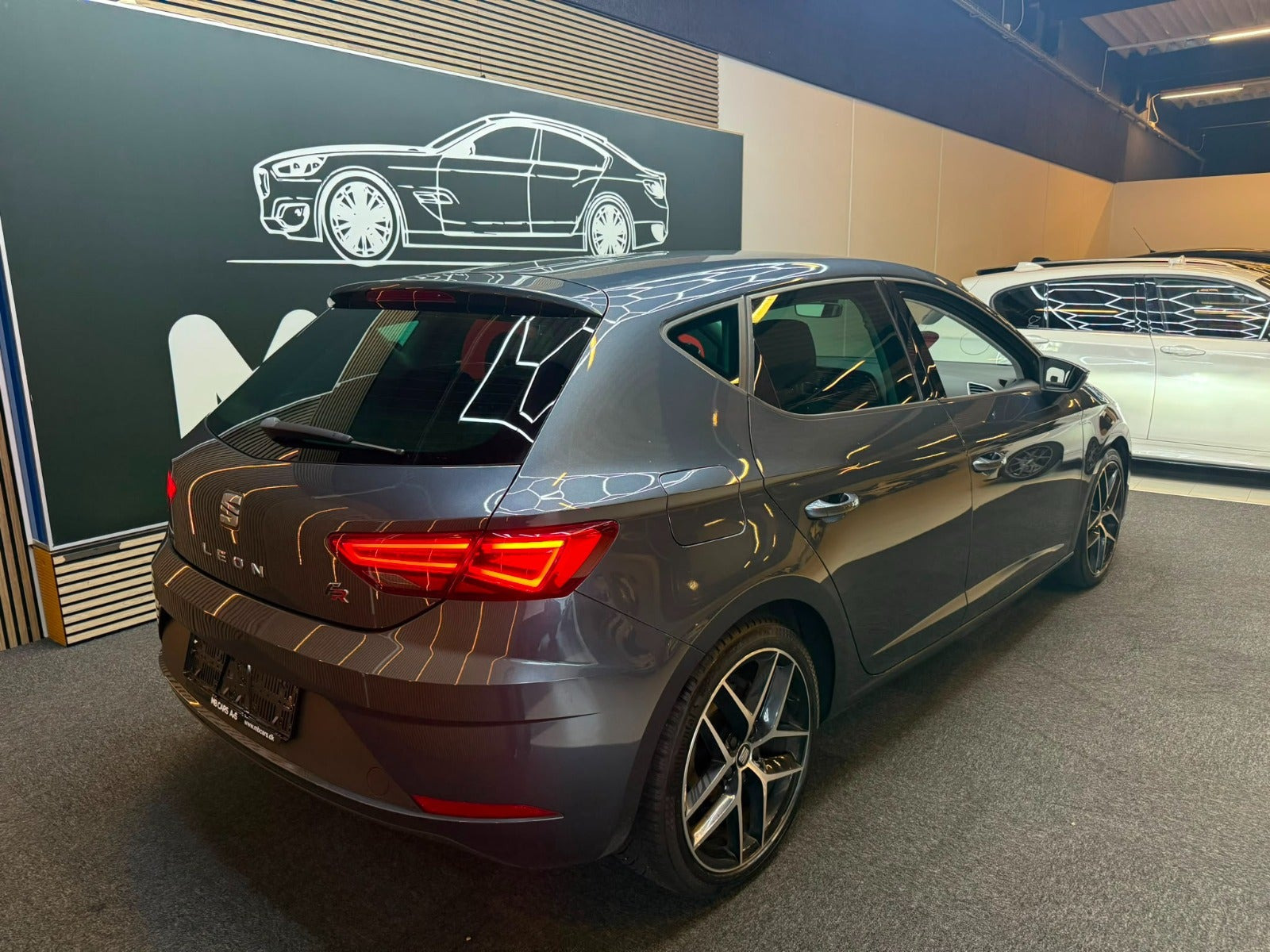 Grå Seat Leon fra 2019