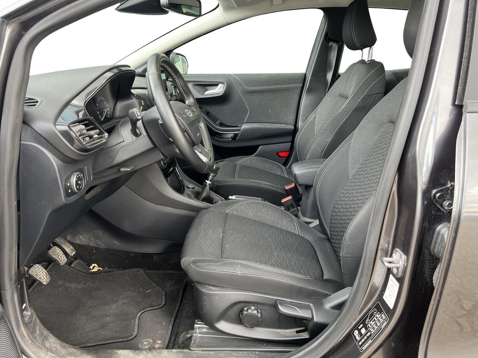Grå Ford Puma fra 2021