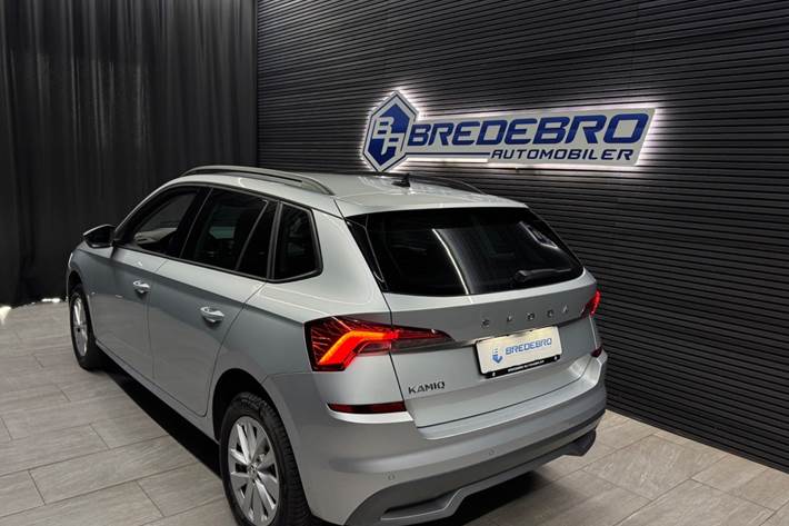 Sølv Skoda Kamiq fra 2023