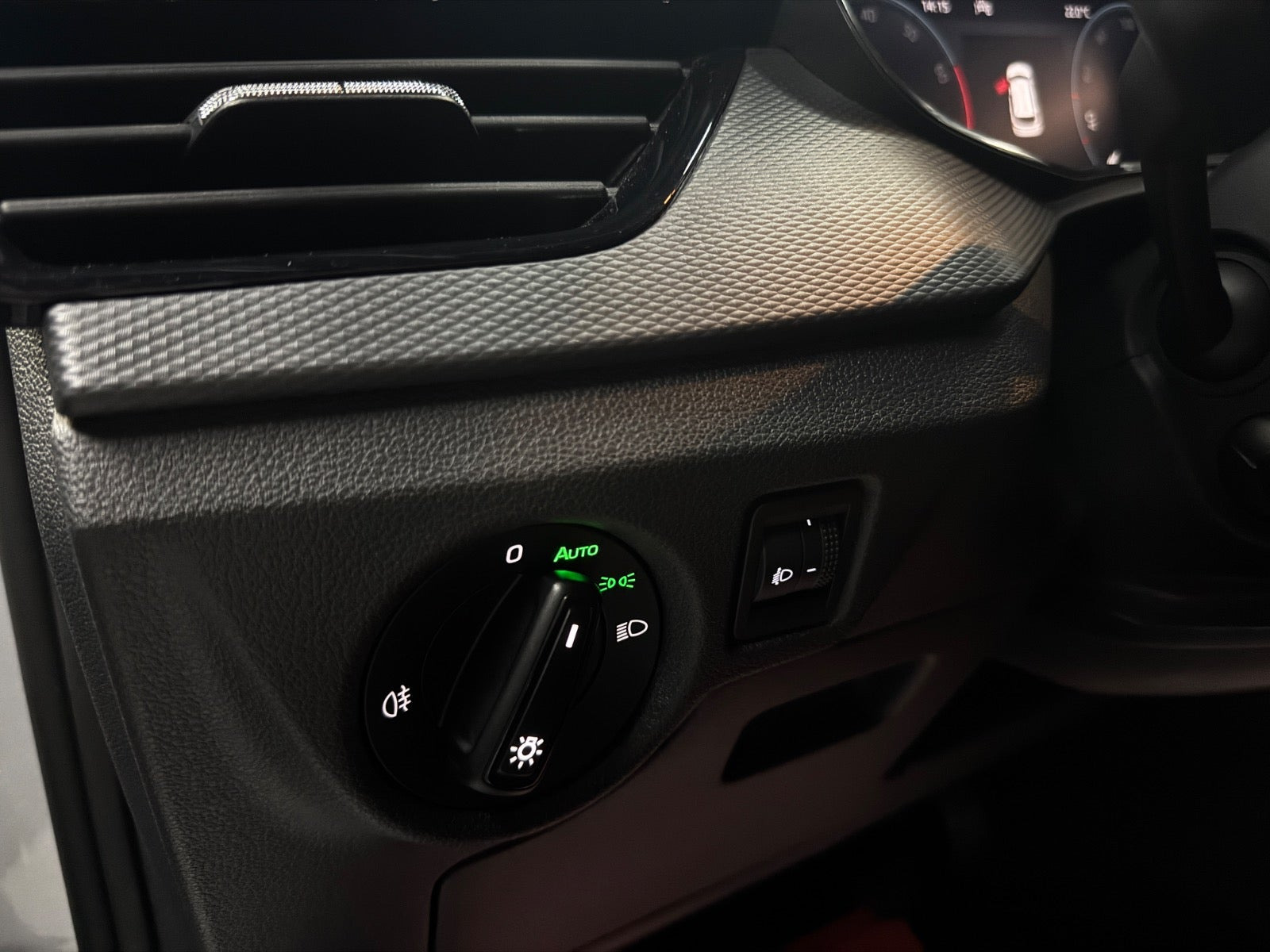 Sølv Skoda Kamiq fra 2023
