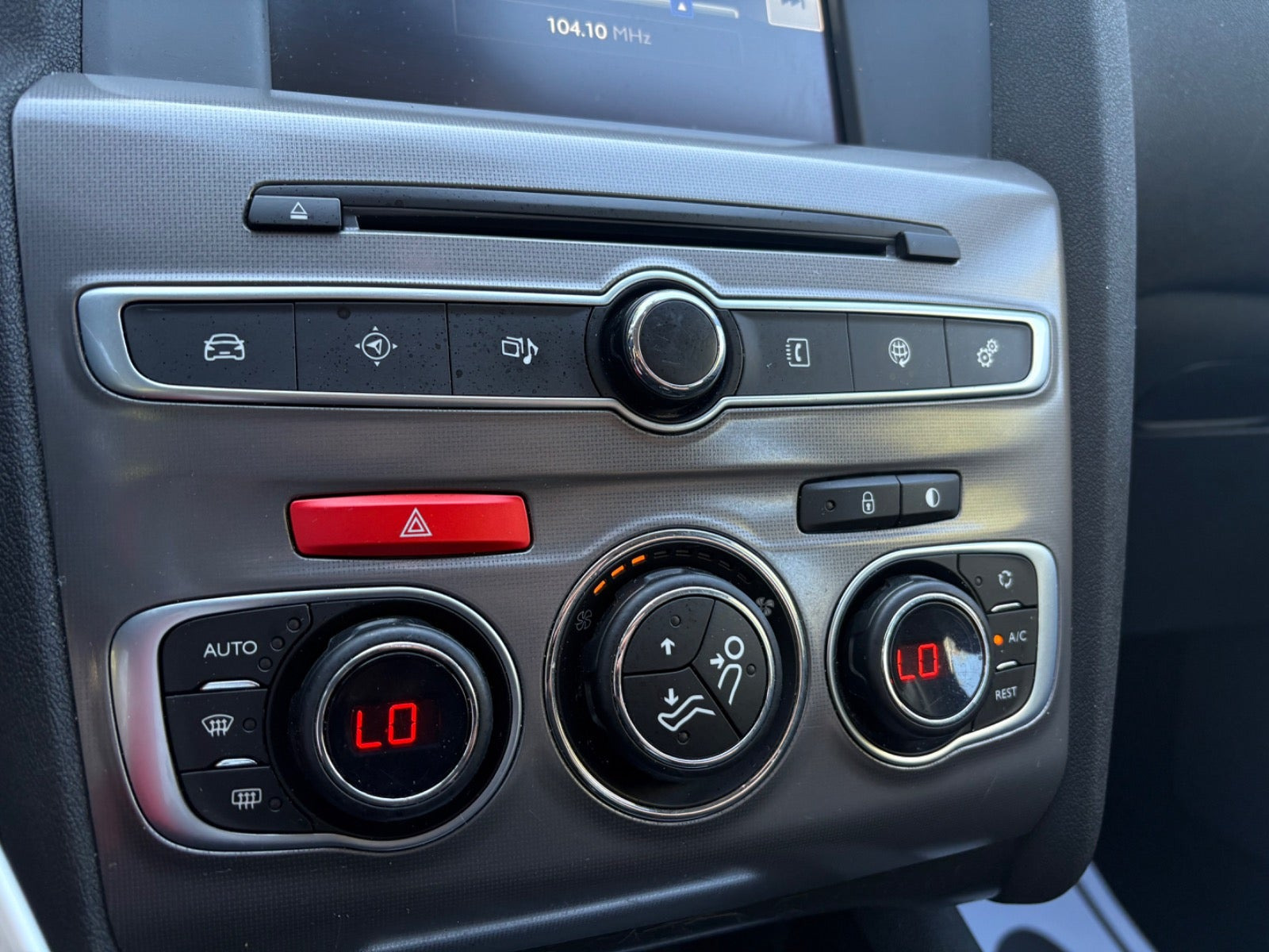 Grøn Citroën C4 fra 2017