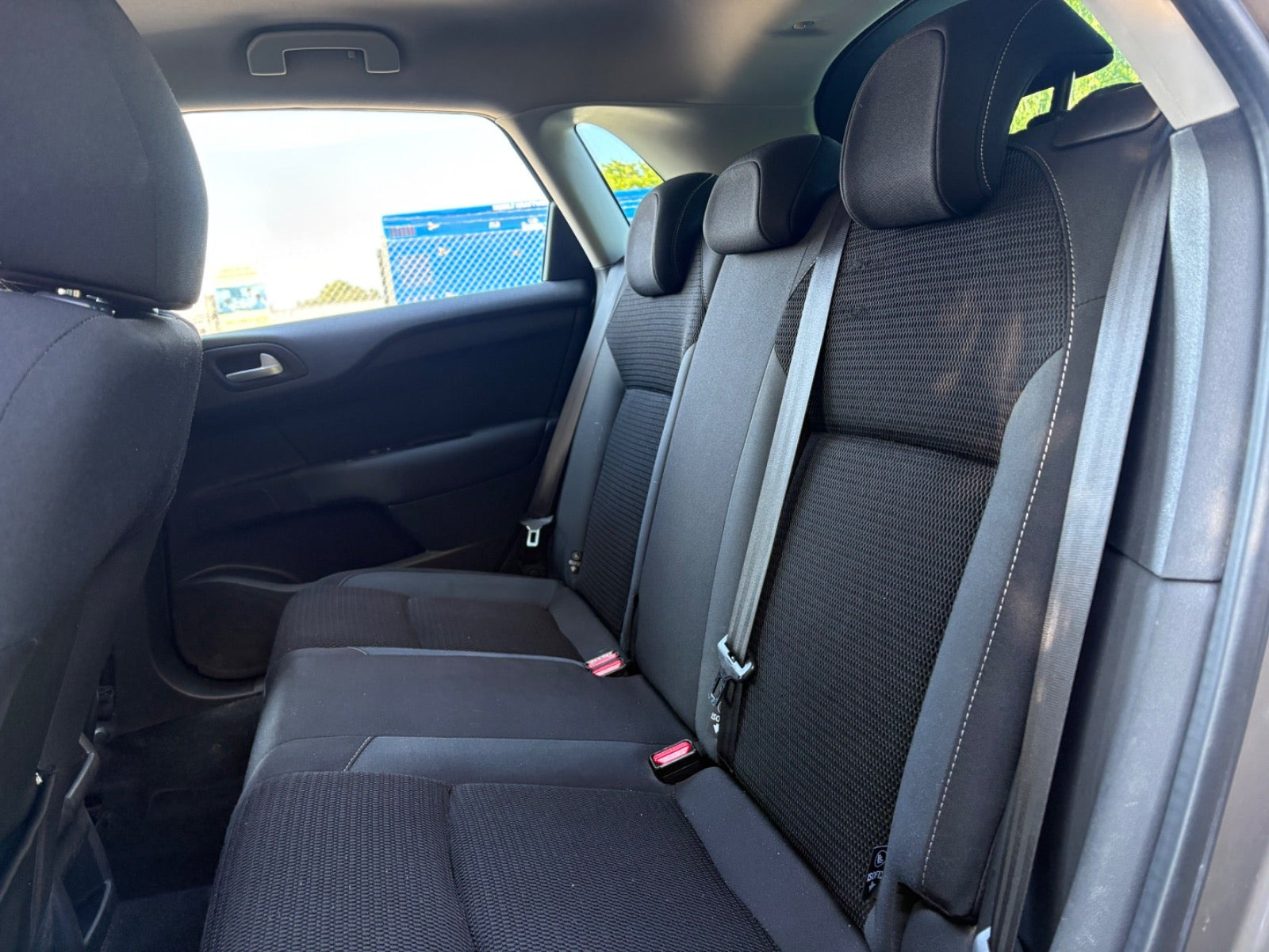 Grøn Citroën C4 fra 2017