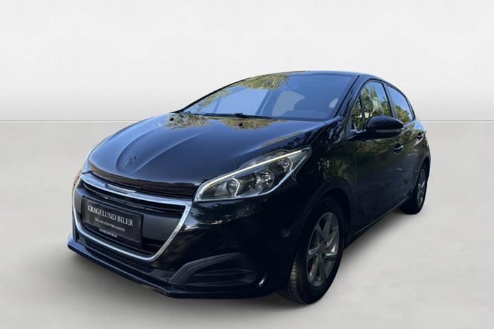 Grøn Peugeot 208 fra 2016 set udefra