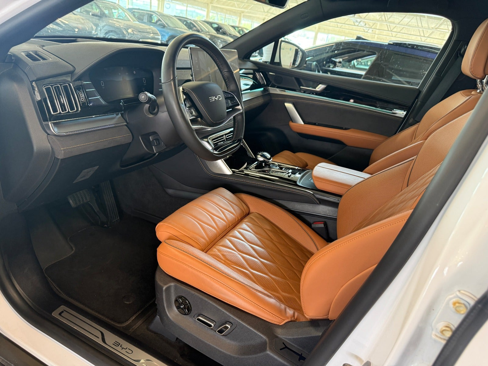 Hvid BYD Tang fra 2024