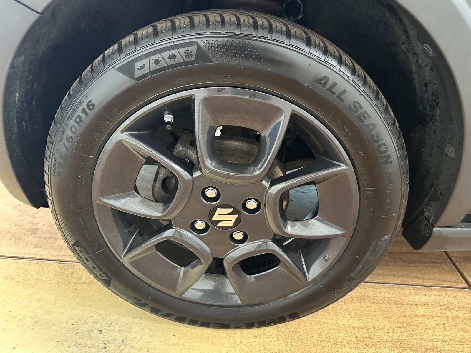 Sort Suzuki Ignis fra 2020