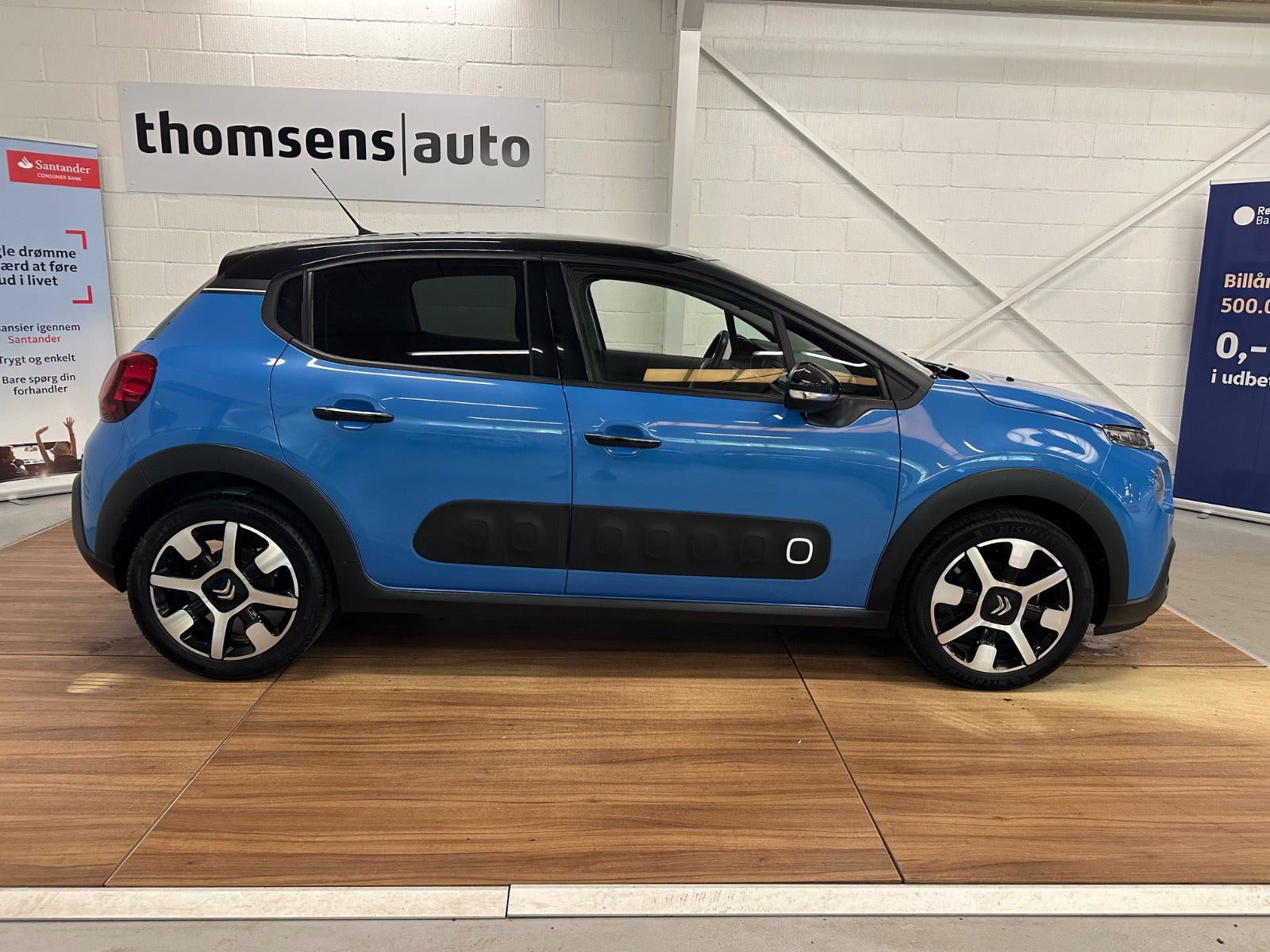 Blå Citroën C3 fra 2019