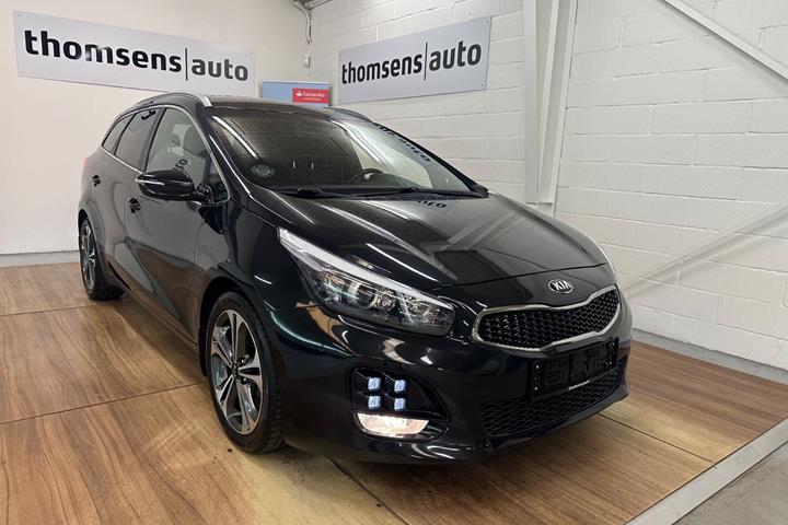Sort Kia Ceed fra 2018 set udefra