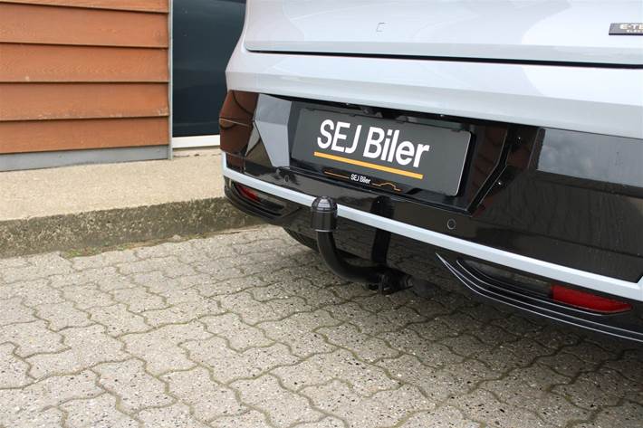 Grå Renault Megane E-Tech fra 2024
