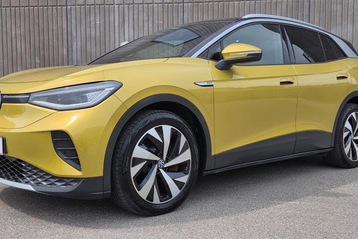 Gul VW ID.4 fra 2021