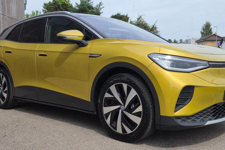 Gul VW ID.4 fra 2021