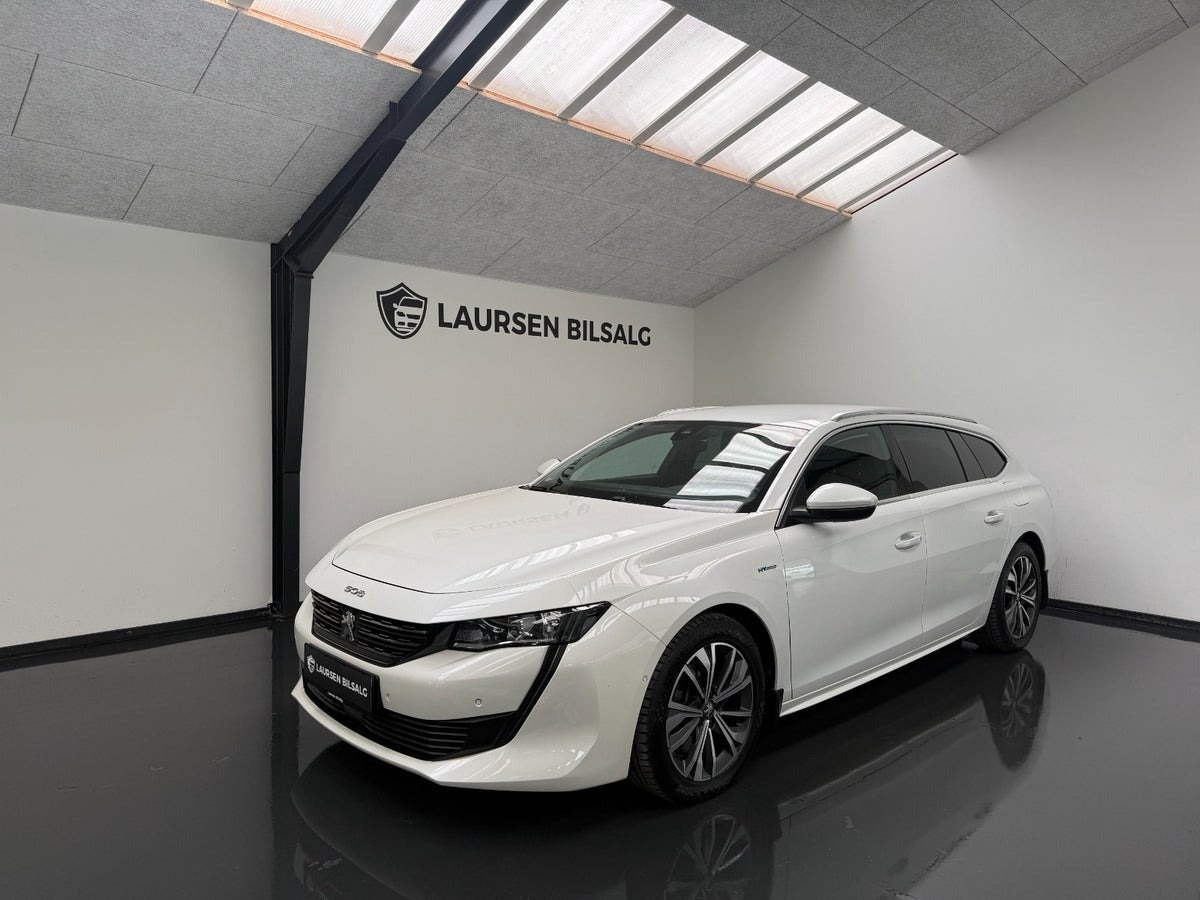 Hvid Peugeot 508 fra 2021