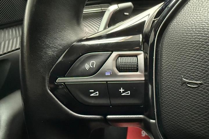 Hvid Peugeot 508 fra 2021