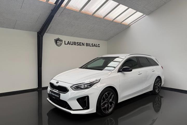 Hvid Kia Ceed fra 2020