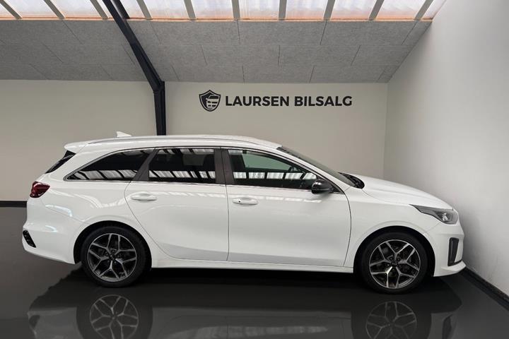 Hvid Kia Ceed fra 2020