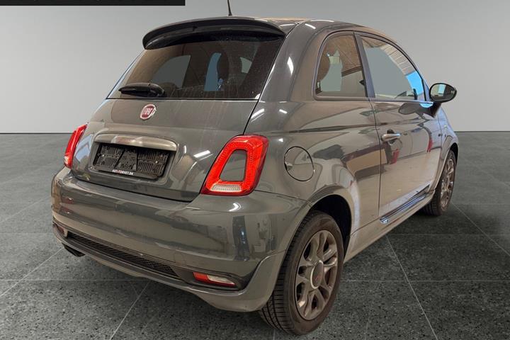 Grå Fiat 500 fra 2017