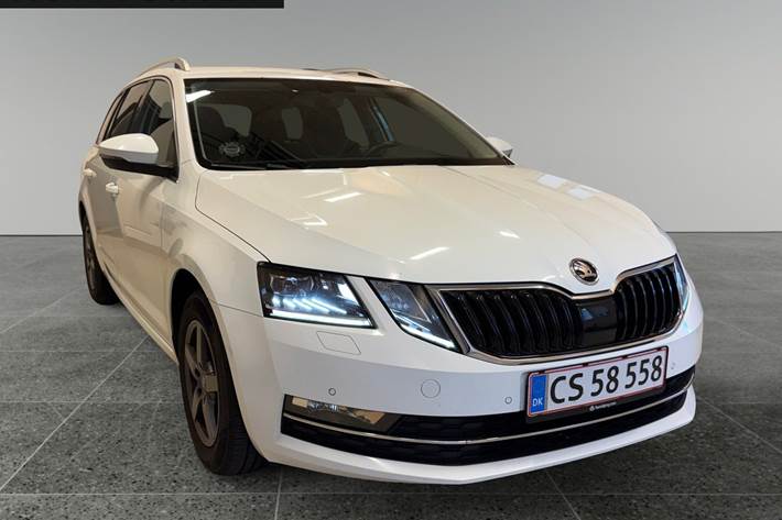 Hvid Skoda Octavia fra 2017