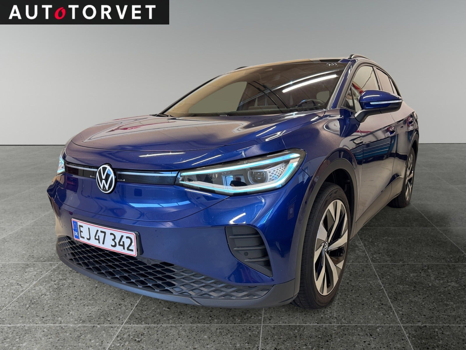 Blå VW ID.4 fra 2022 set udefra