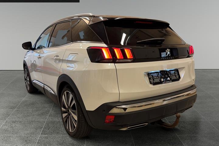Hvid Peugeot 3008 fra 2020