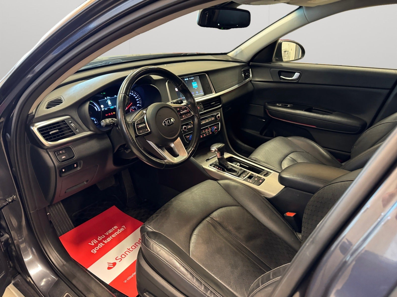Grå Kia Optima fra 2019