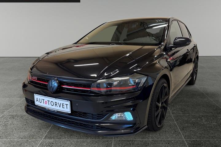 Sort VW Polo fra 2019 set udefra