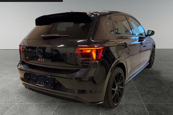 Sort VW Polo fra 2019