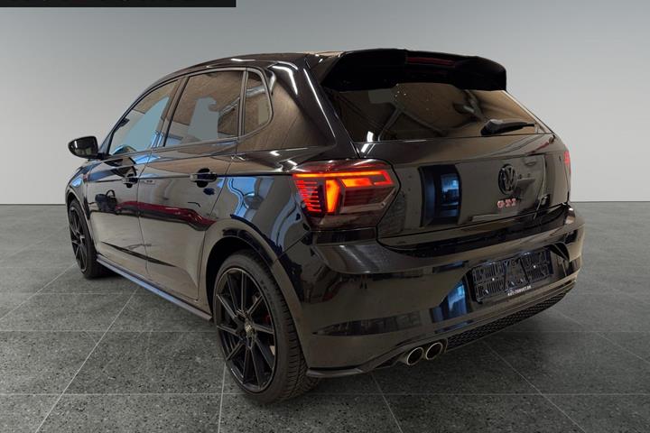 Sort VW Polo fra 2019