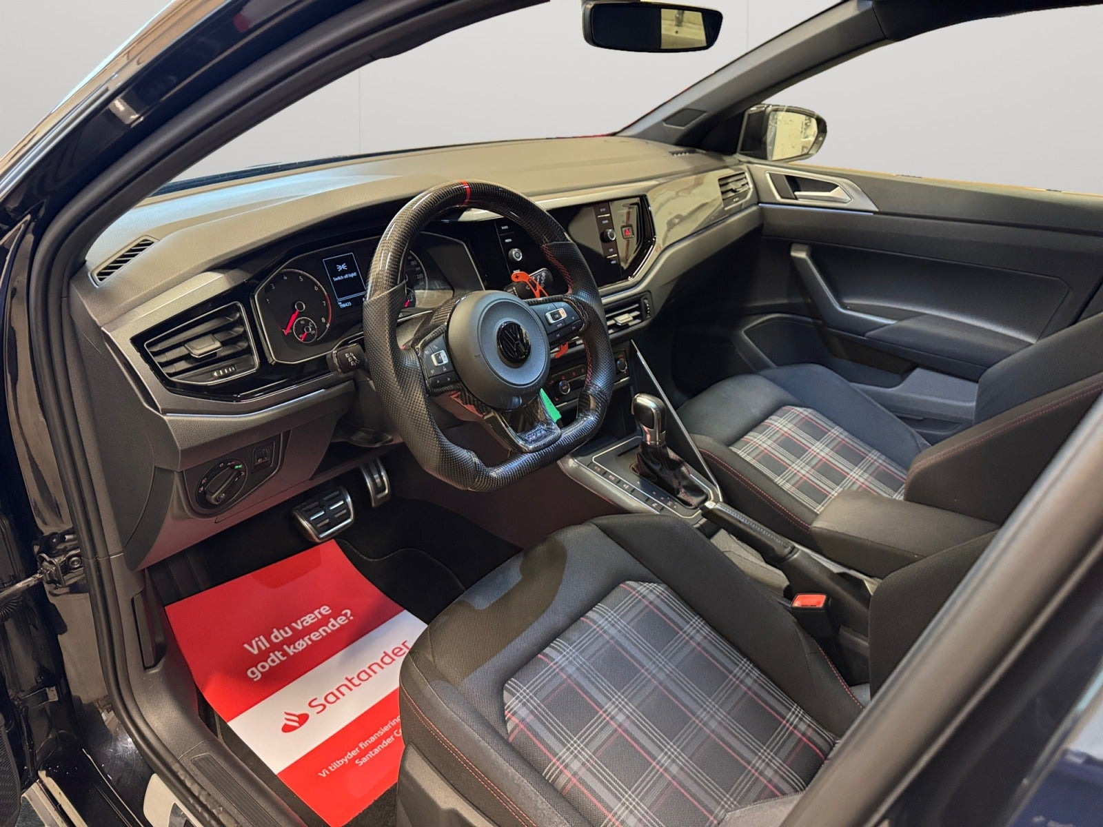Sort VW Polo fra 2019