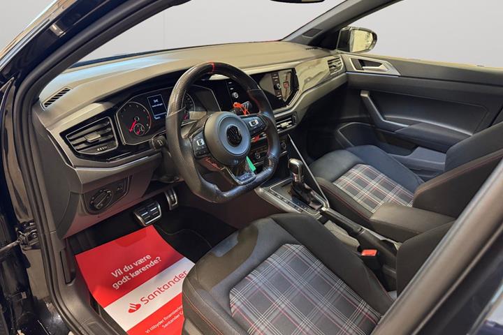 Sort VW Polo fra 2019