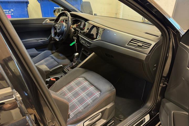 Sort VW Polo fra 2019