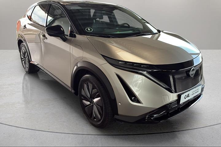 Orange Nissan Ariya fra 2025