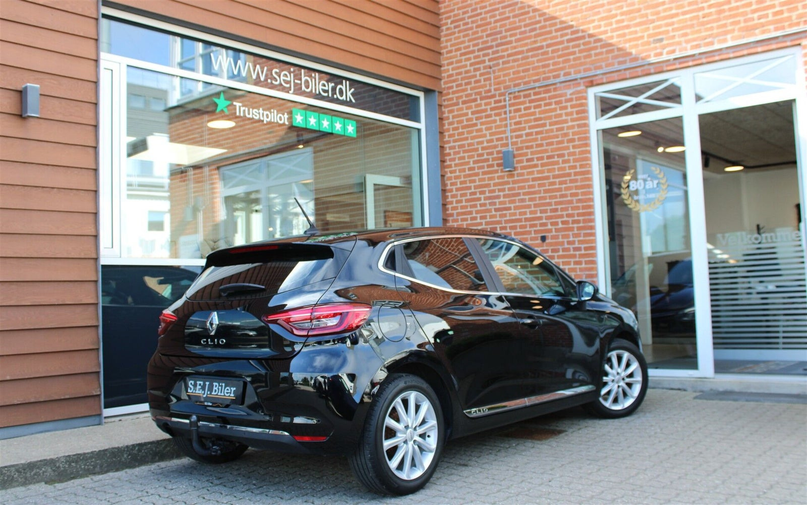 Sort Renault Clio V fra 2020