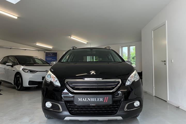 Sort Peugeot 2008 fra 2016