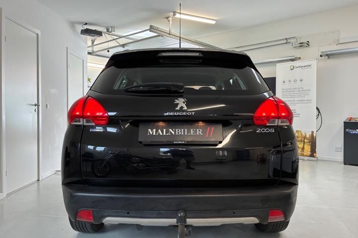 Sort Peugeot 2008 fra 2016