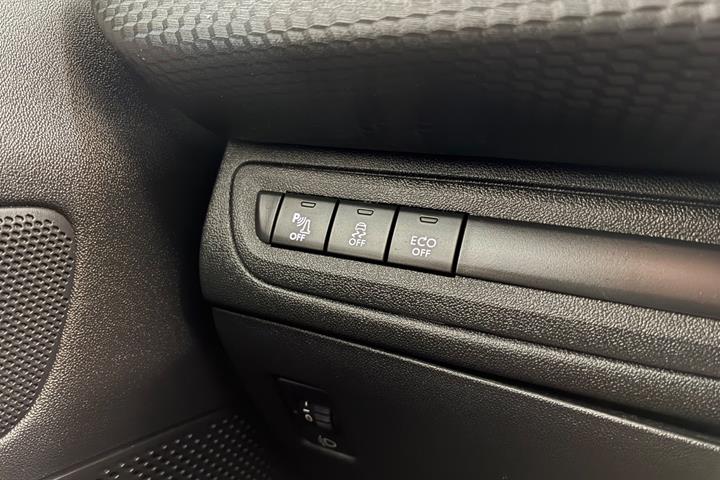 Sort Peugeot 2008 fra 2016