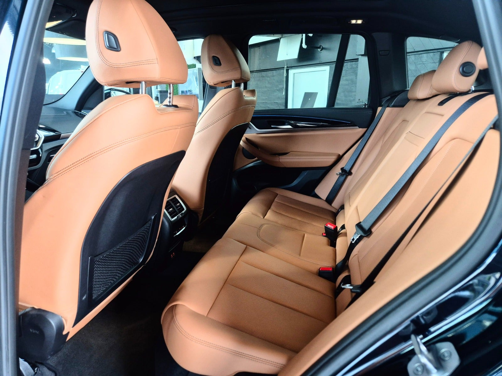 Sort BMW iX3 fra 2023