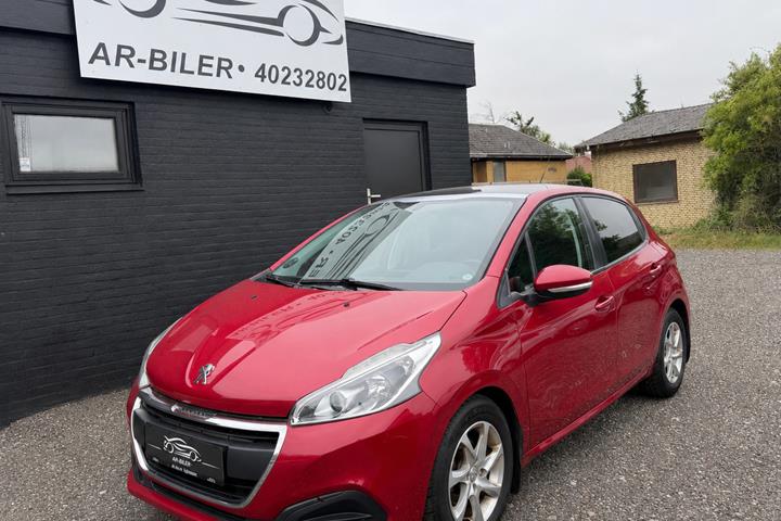 undefined Peugeot 208 fra 2016 set udefra