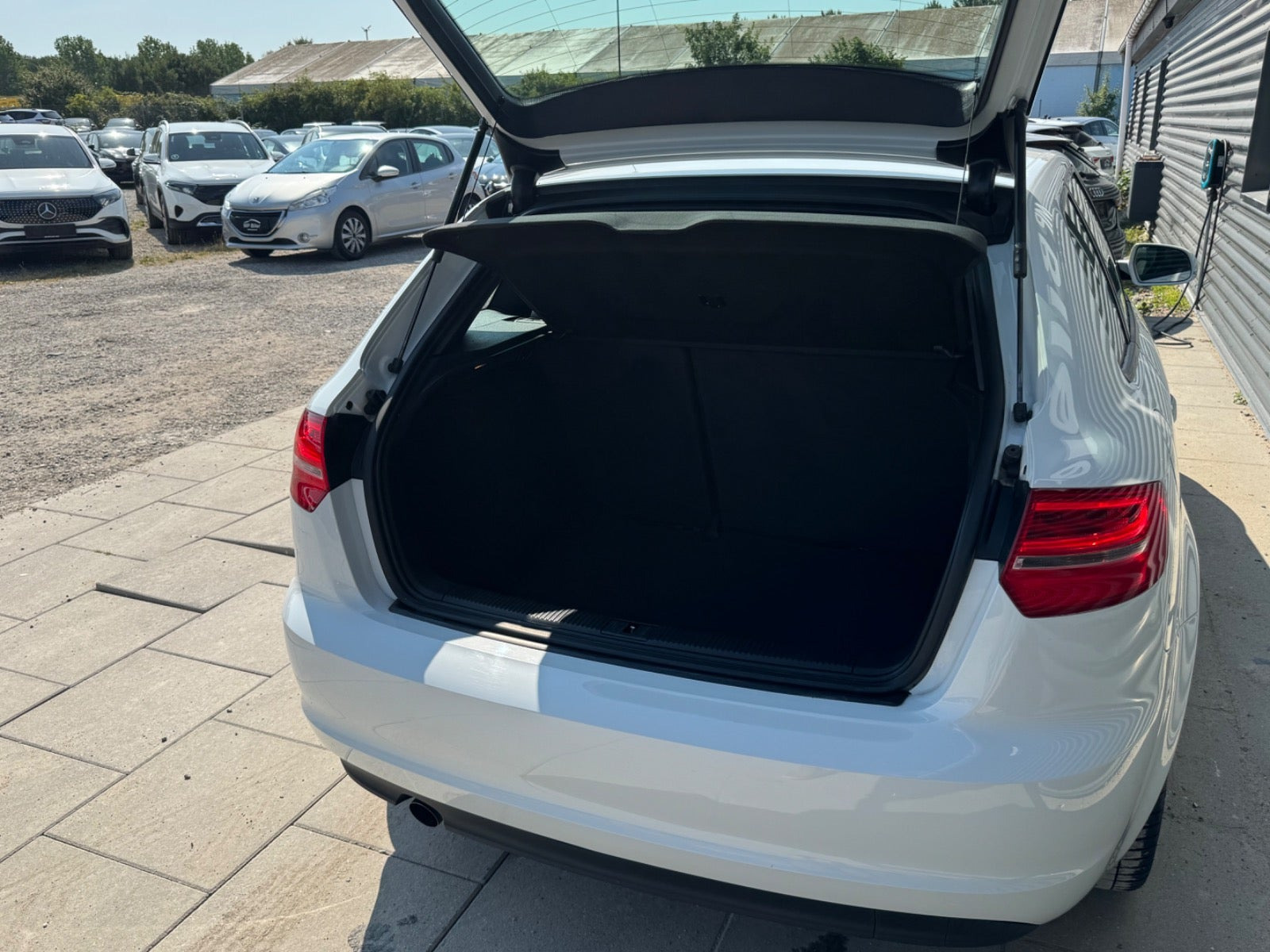 Hvid Audi A3 fra 2012