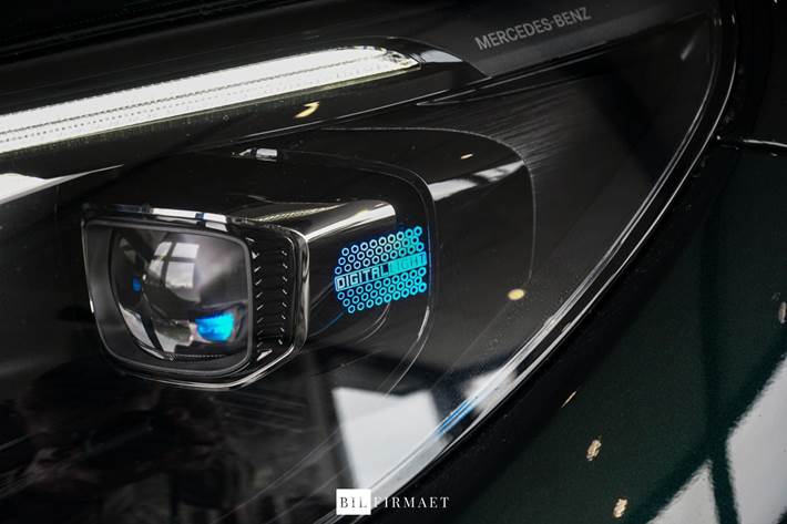 Grøn Mercedes EQE350 SUV fra 2025