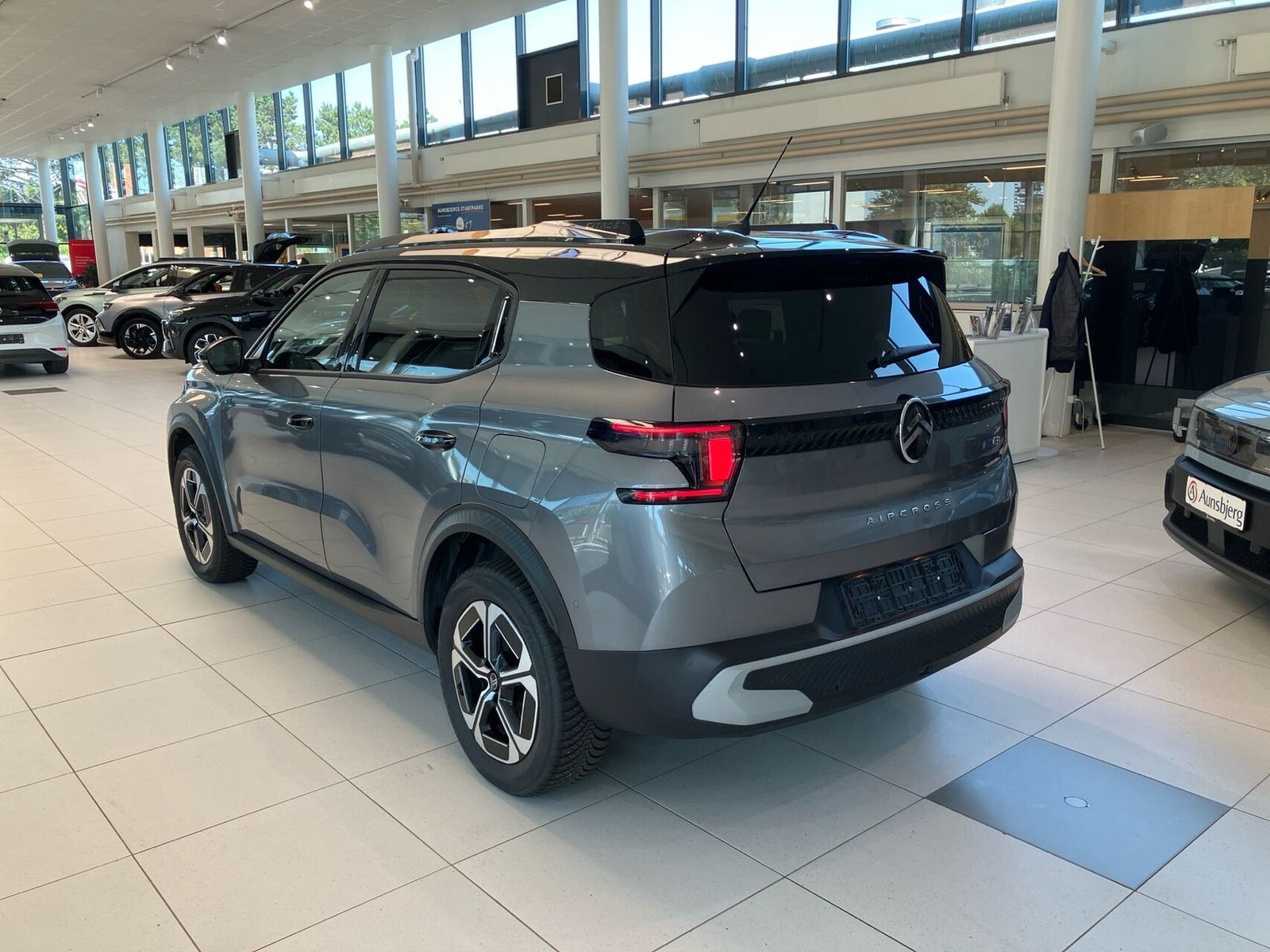 Grå Citroën e-C3 Aircross fra 2025