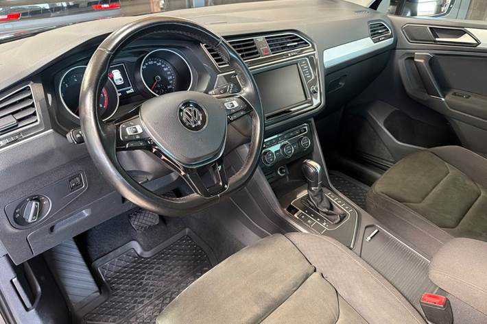 Sort VW Tiguan fra 2017